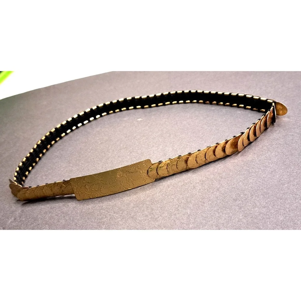 Vintage‎ Gold Metal Belt Womens S/M 24